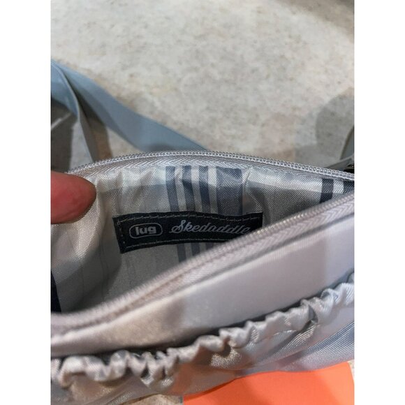 New Lug Quilted Silver Skedaddle Adjustable Waist Pack With Multiple Pockets & B - Picture 9 of 9